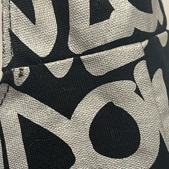 EUC Unisex ROBIN RUTH London Crossbody Hobo - Picture 7 of 13